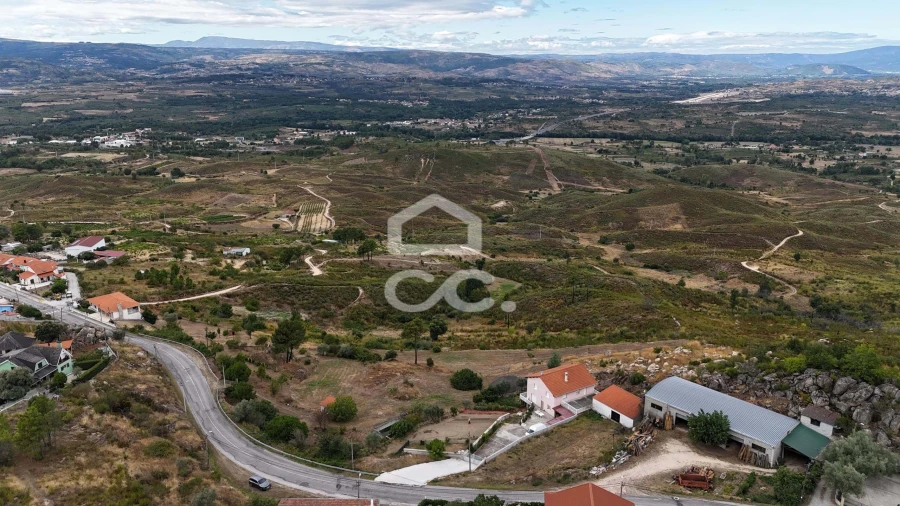 Terreno para Venda em Santo Antonio de Monforte Foto 9
