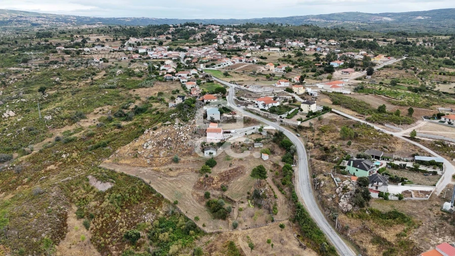 Terreno para Venda em Santo Antonio de Monforte Foto 16
