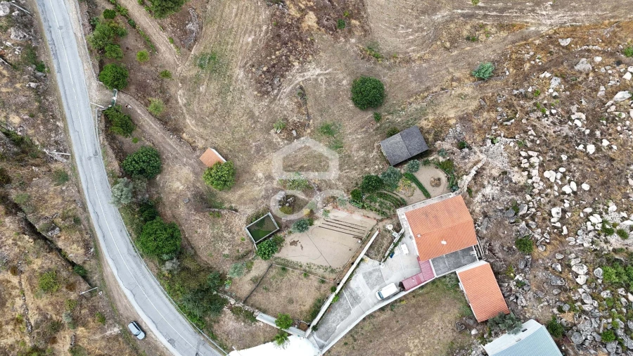 Terreno para Venda em Santo Antonio de Monforte Foto 11