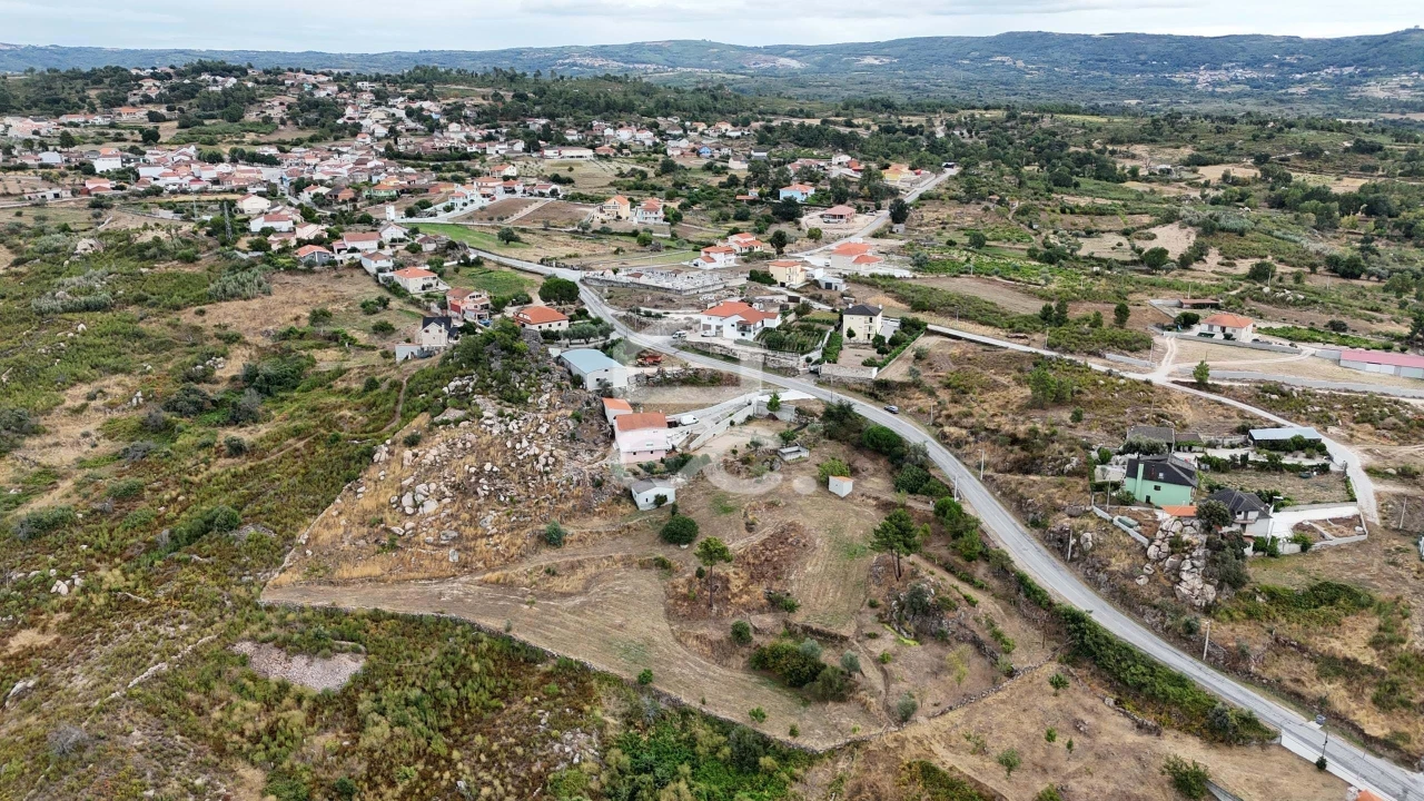 Terreno para Venda em Santo Antonio de Monforte Foto 17