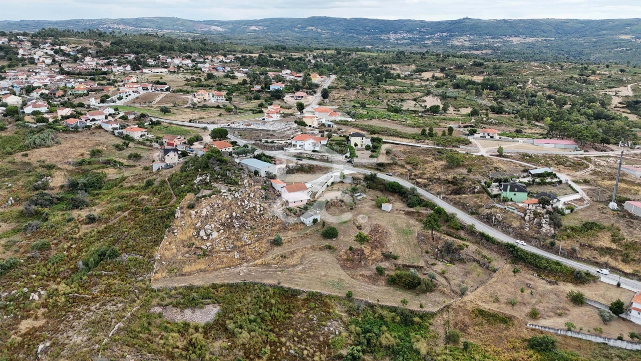 Terreno para Venda em Santo Antonio de Monforte Foto 19