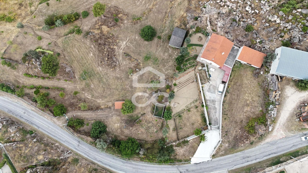 Terreno para Venda em Santo Antonio de Monforte Foto 10