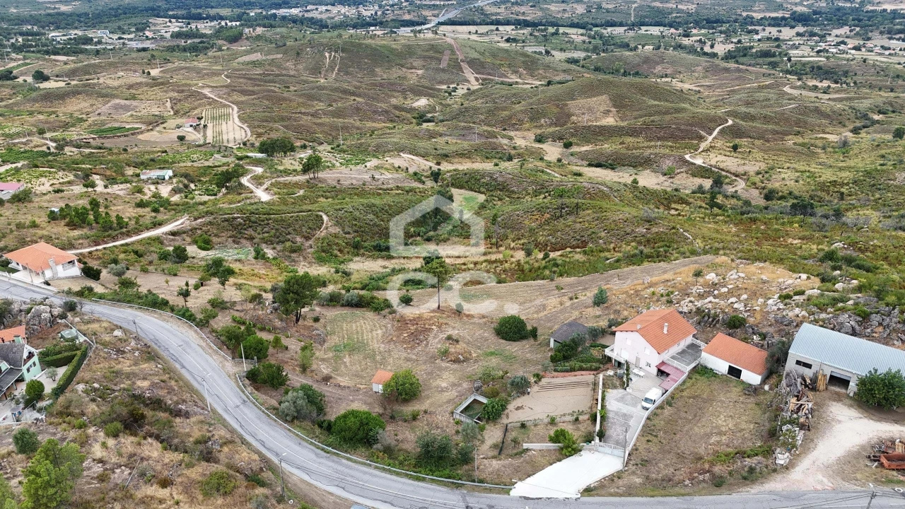 Terreno para Venda em Santo Antonio de Monforte Foto 3