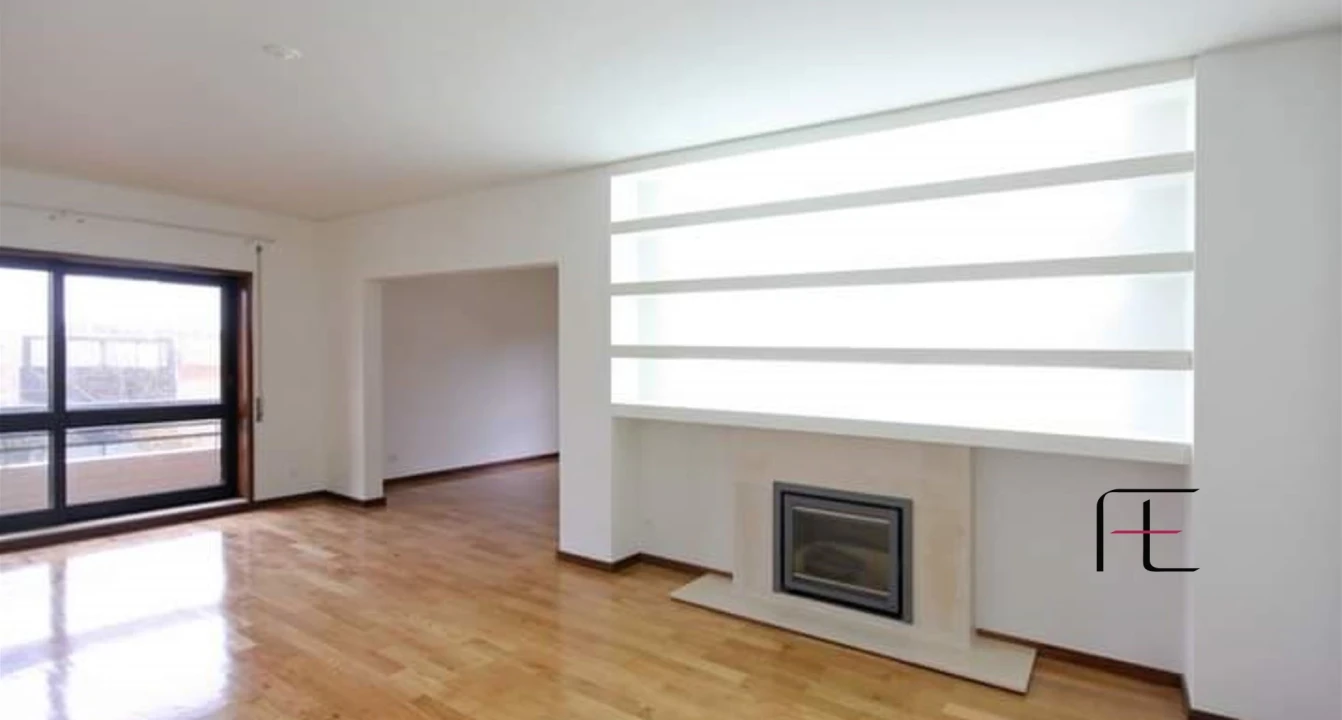 Apartamento T4 para Venda em Aldoar, Foz do Douro e Nevogilde Foto 3