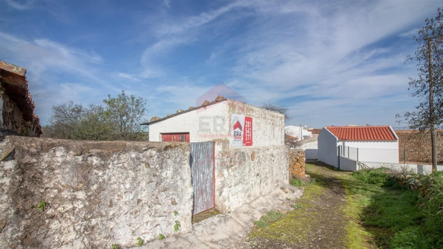 Moradia T0 para Venda em Giões Foto 2