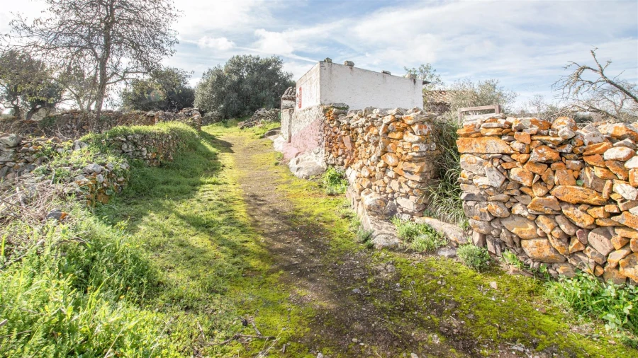 Moradia T0 para Venda em Giões