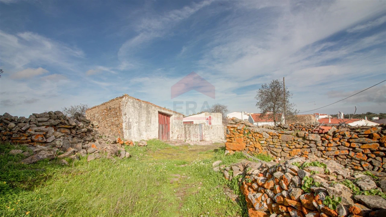 Moradia T0 para Venda em Giões Foto 5