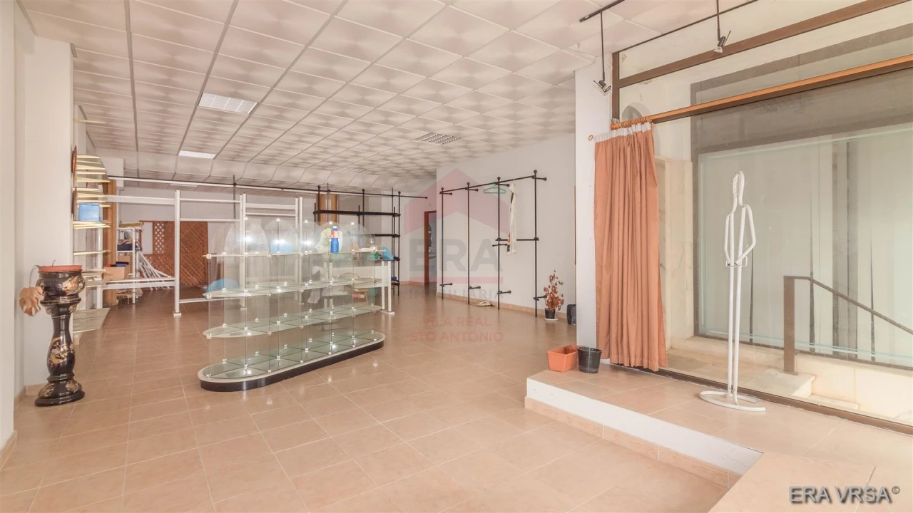 Loja para Venda em Monte Gordo Foto 1