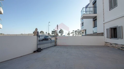 Moradia T4 para Arrendamento férias em Monte Gordo