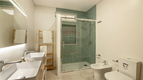 Moradia T4 para Arrendamento férias em Monte Gordo