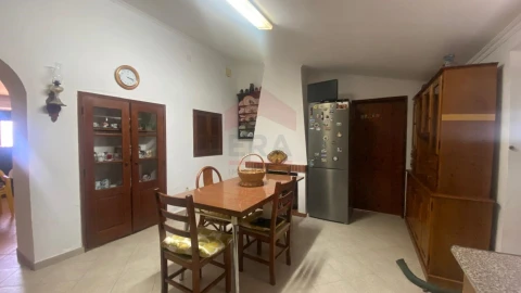 Moradia T4 para Venda em Mertola
