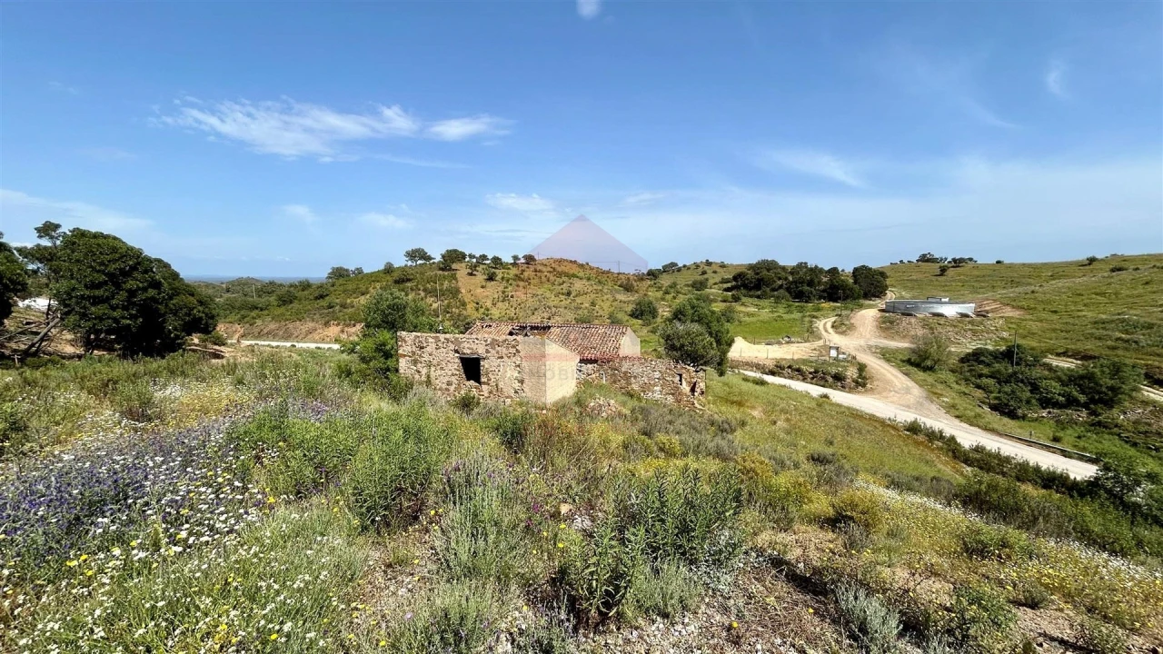 Moradia T0 para Venda em Odeleite Foto 8