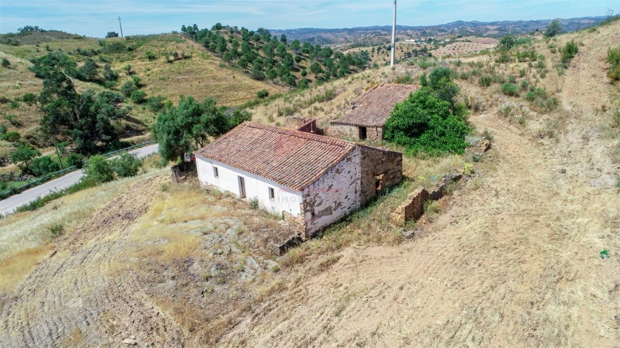 Moradia T0 para Venda em Odeleite Foto 2