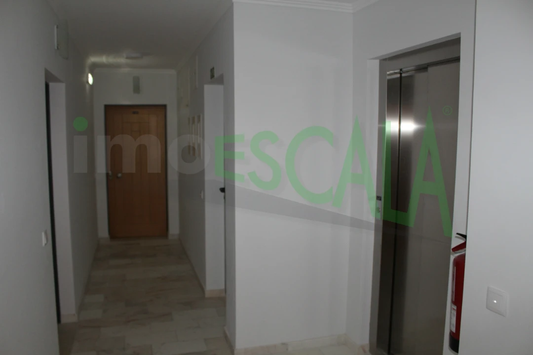 Loja para Venda em Cartaxo e Vale da Pinta Foto 15