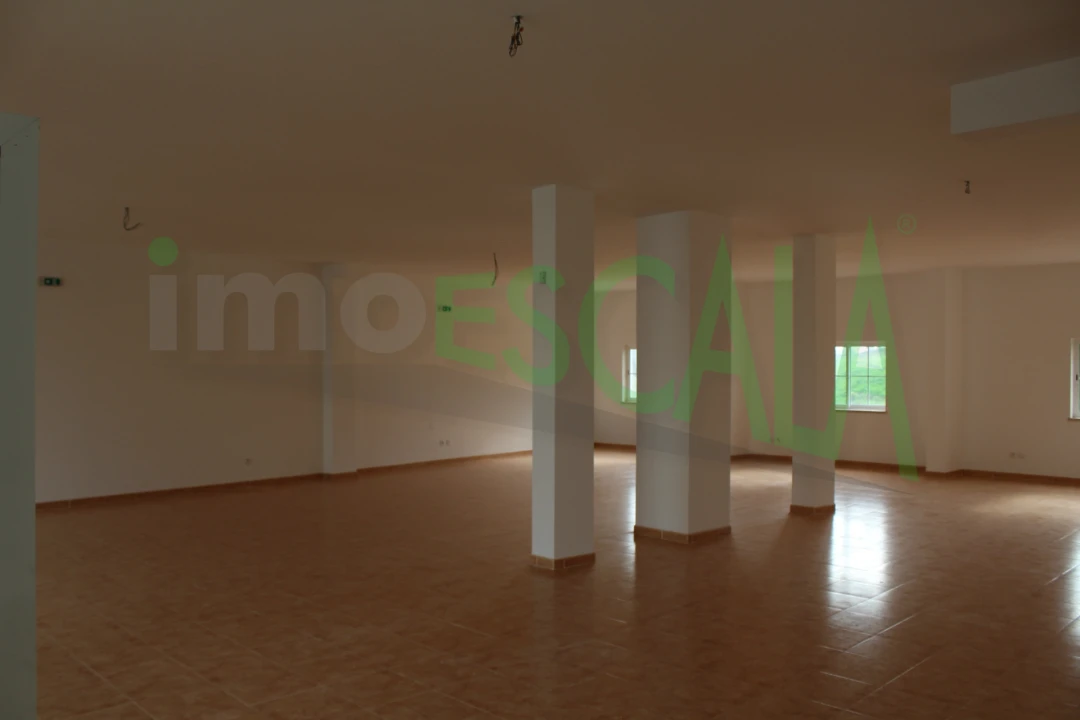 Loja para Venda em Cartaxo e Vale da Pinta Foto 14