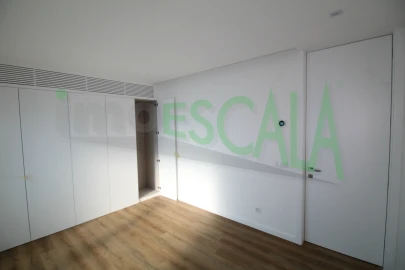Apartamento T2 para Venda em Marvila, Ribeira Santarém, São Salvador, São Nicolau