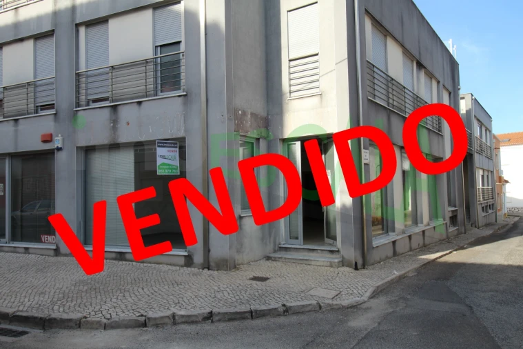 Loja para Venda em Cartaxo e Vale da Pinta Foto 1