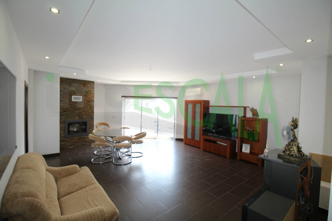 Apartamento T3 para Venda em Cartaxo e Vale da Pinta Foto 3