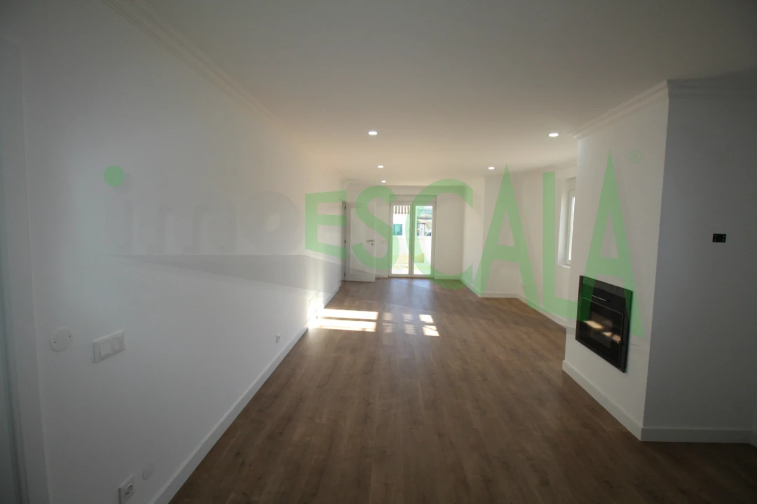 Moradia T3 para Venda em Fazendas de Almeirim Foto 17