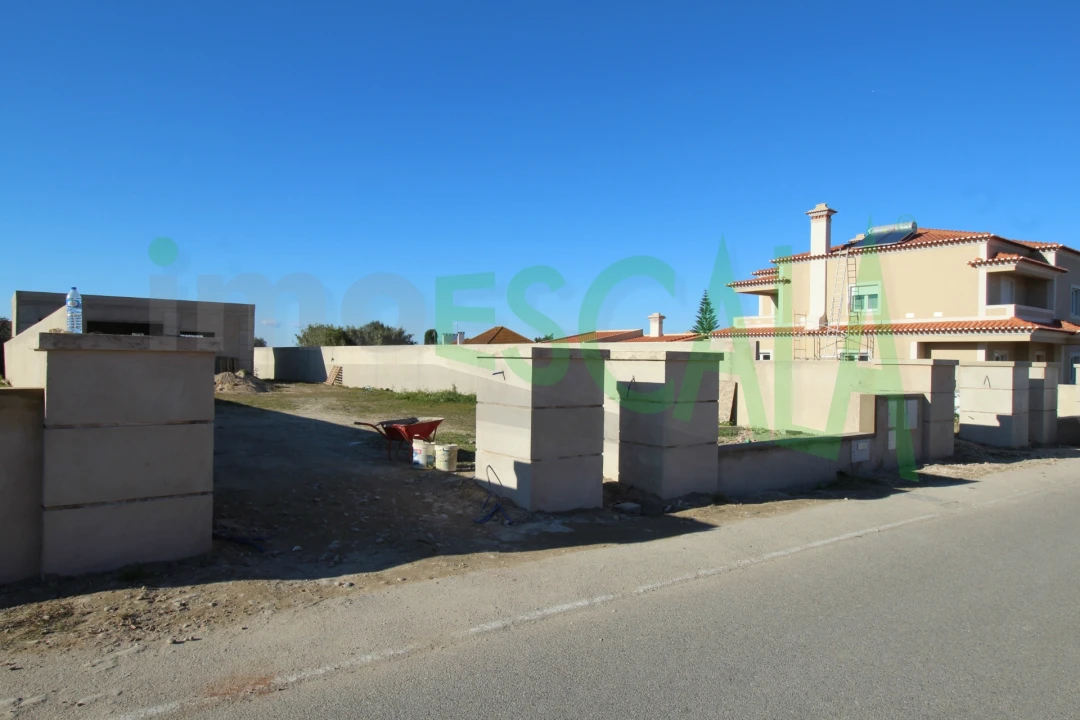 Moradia T3 para Venda em Fazendas de Almeirim Foto 16