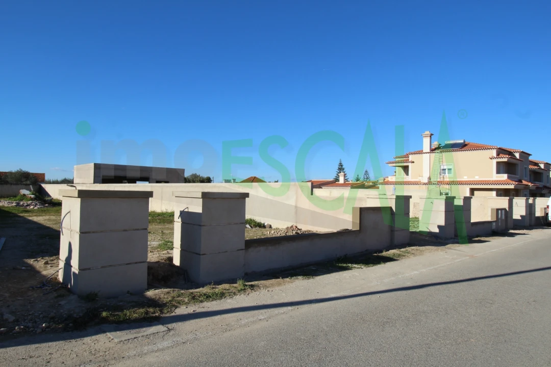 Moradia T3 para Venda em Fazendas de Almeirim Foto 17