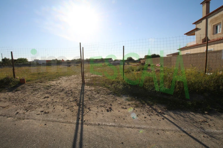 Moradia T3 para Venda em Fazendas de Almeirim Foto 7