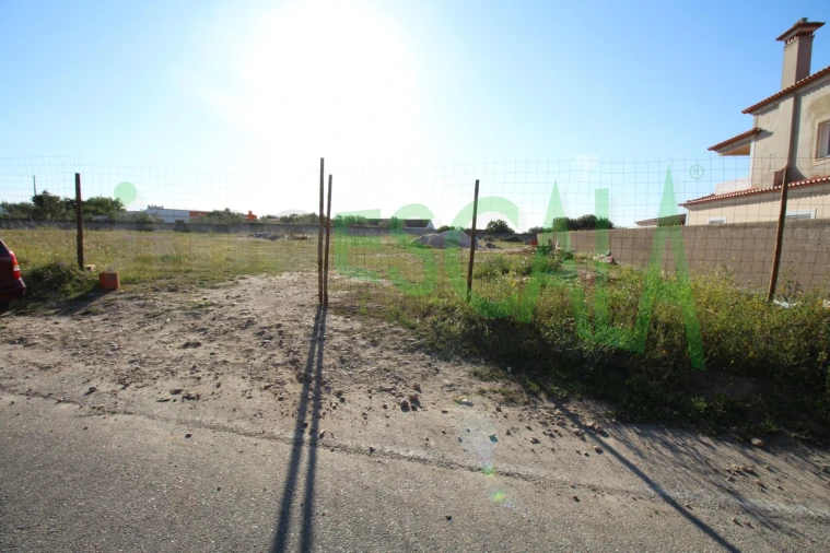 Moradia T3 para Venda em Fazendas de Almeirim Foto 6