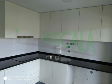 Apartamento T3 para Venda em Marvila, Ribeira Santarém, São Salvador, São Nicolau