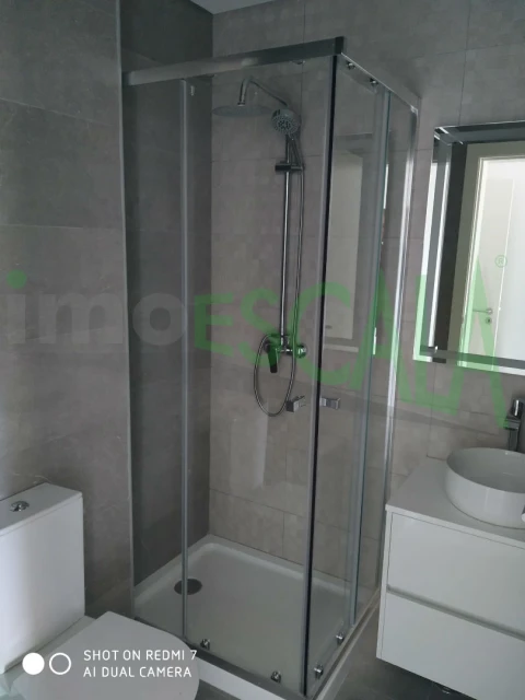 Apartamento T3 para Venda em Marvila, Ribeira Santarém, São Salvador, São Nicolau