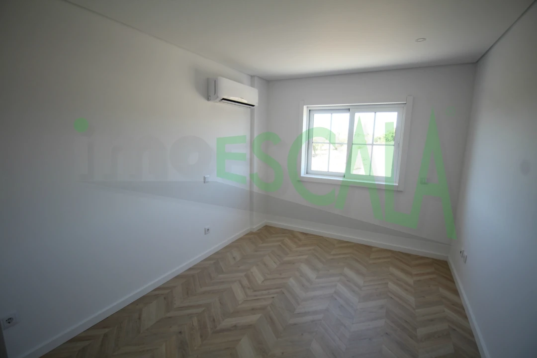 Apartamento T3 para Venda em Cartaxo e Vale da Pinta Foto 13