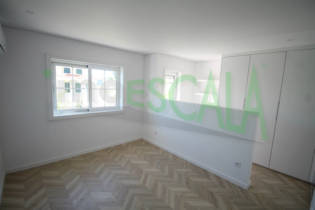 Apartamento T3 para Venda em Cartaxo e Vale da Pinta Foto 9