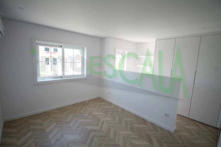 Apartamento T3 para Venda em Cartaxo e Vale da Pinta Foto 9