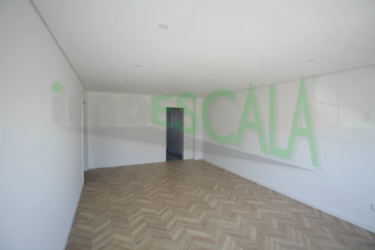 Apartamento T3 para Venda em Cartaxo e Vale da Pinta Foto 7