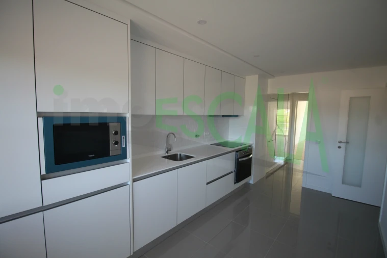 Apartamento T3 para Venda em Cartaxo e Vale da Pinta Foto 4