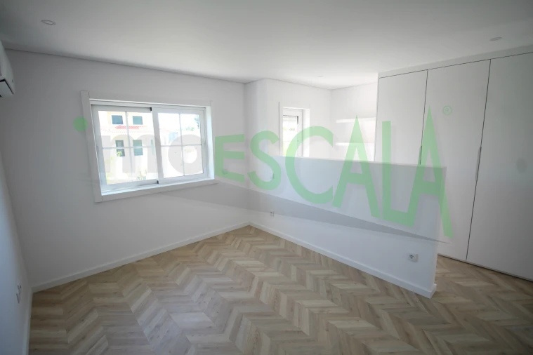 Apartamento T3 para Venda em Cartaxo e Vale da Pinta Foto 8