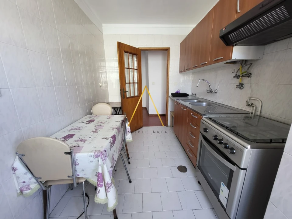 Apartamento T3 para Venda em Viseu Foto 2