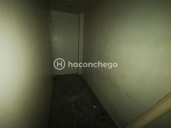 Loja para Arrendamento em Arcozelo Foto 23