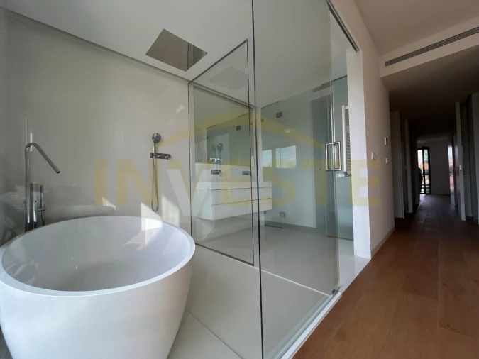 Apartamento T2 para Arrendamento em Benfica Foto 6