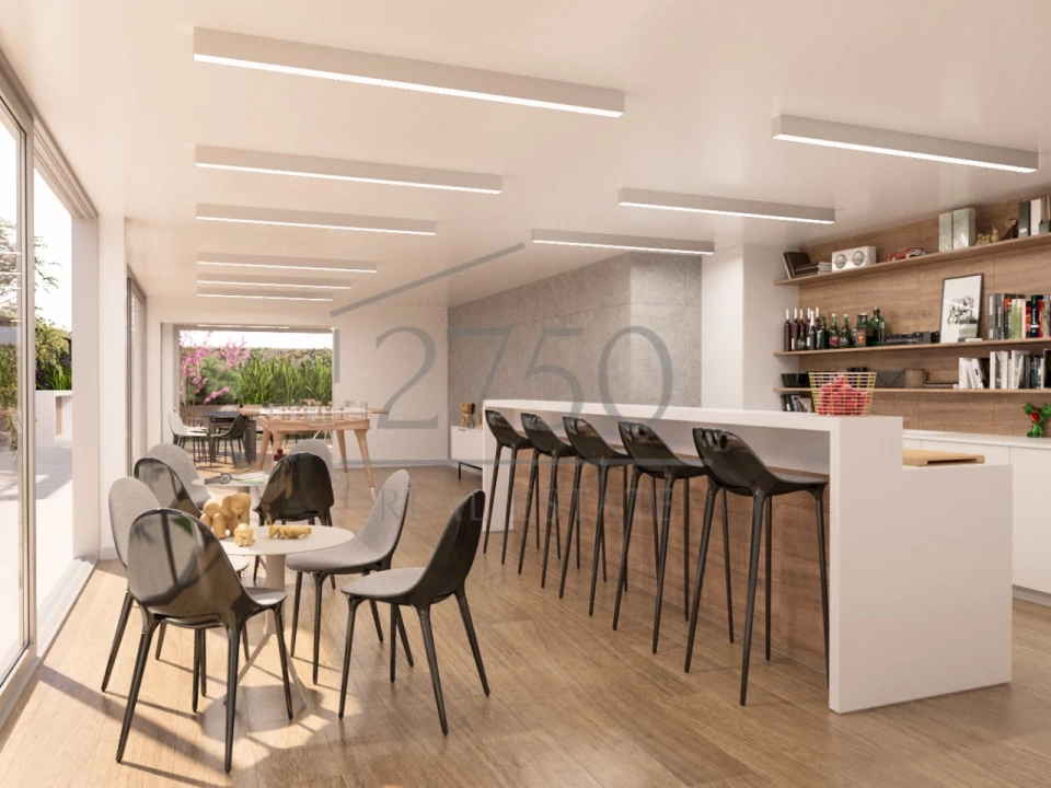 Apartamento T4 para Venda em Carcavelos e Parede Foto 37