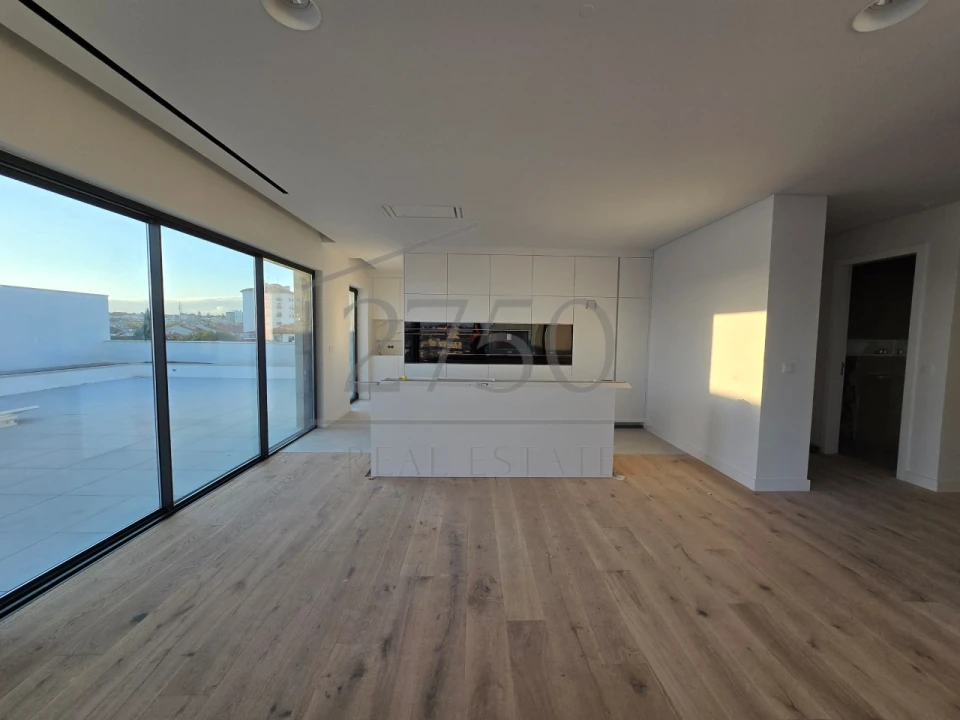 Apartamento T4 para Venda em Carcavelos e Parede Foto 10