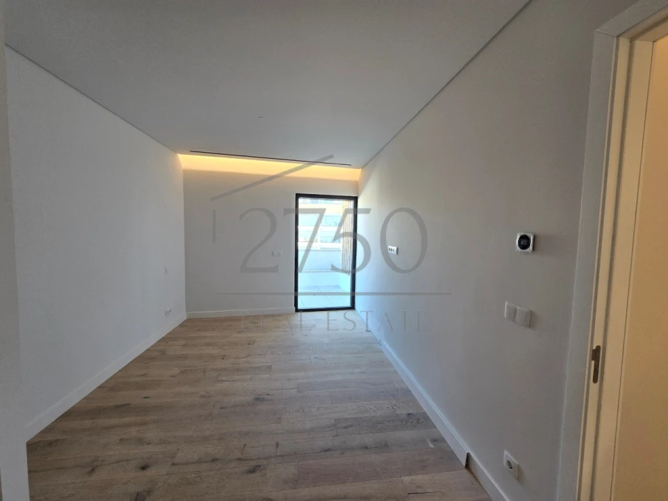 Apartamento T4 para Venda em Carcavelos e Parede Foto 15