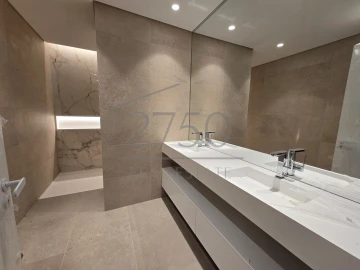 Apartamento T4 para Venda em Carcavelos e Parede