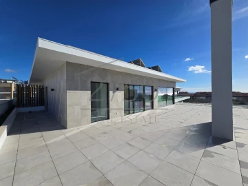 Apartamento T4 para Venda em Carcavelos e Parede