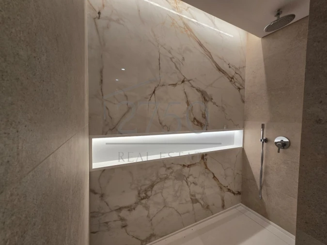 Apartamento T4 para Venda em Carcavelos e Parede Foto 24