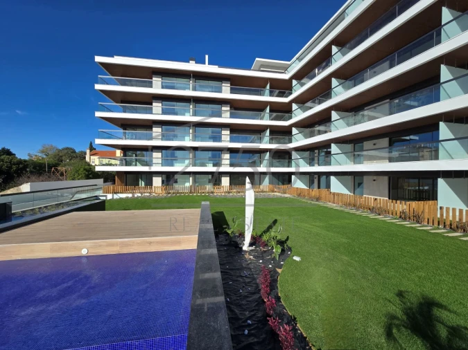 Apartamento T4 para Venda em Carcavelos e Parede Foto 29