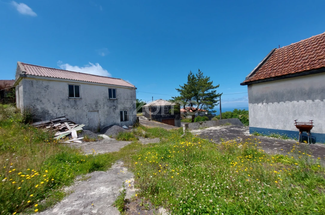 Moradia T4 para Venda em Velas (São Jorge) Foto 11
