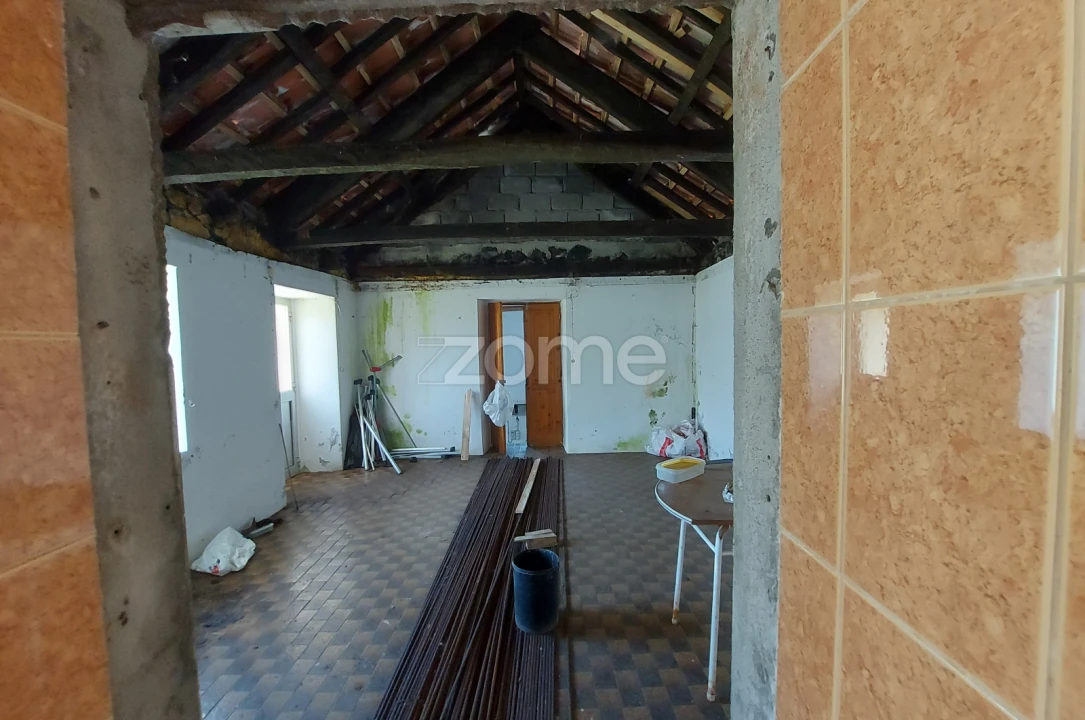 Moradia T4 para Venda em Velas (São Jorge) Foto 8