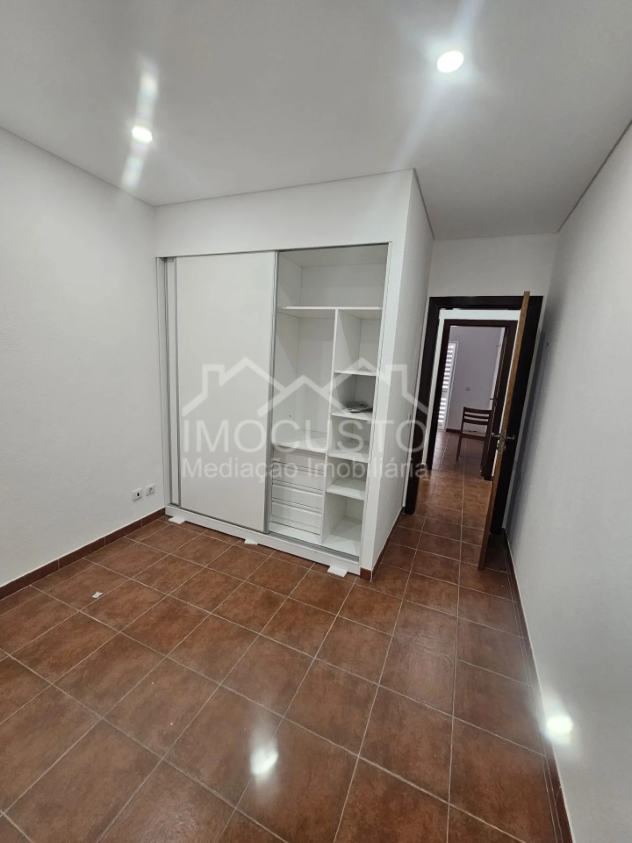 Moradia T2 para Venda em Monte Gordo Foto 4