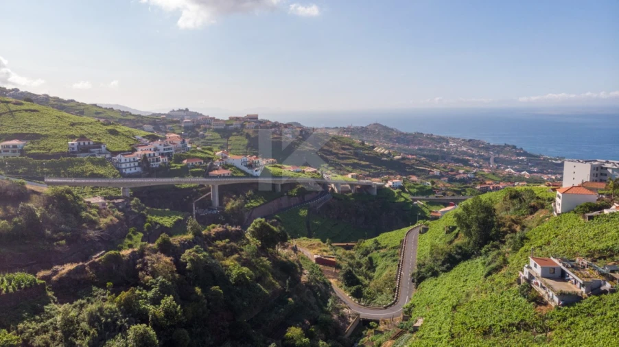 Terreno para Venda em Estreito de Camara de Lobos Foto 1