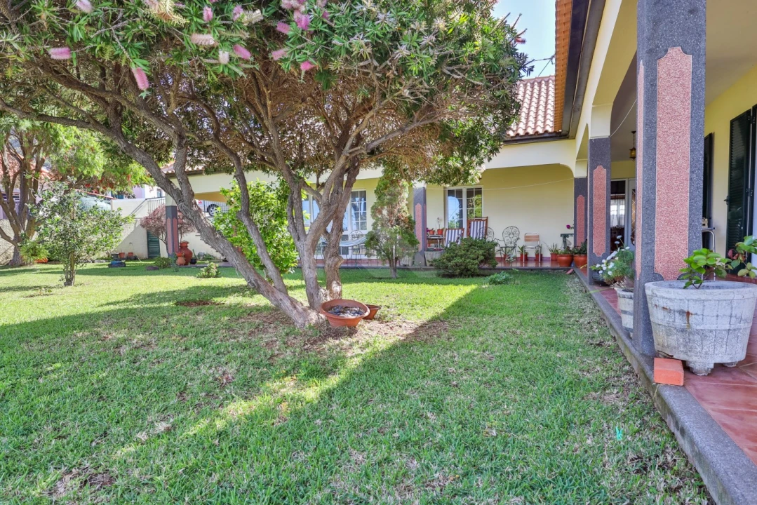 Moradia T4 para Venda em Ribeira Brava Foto 33